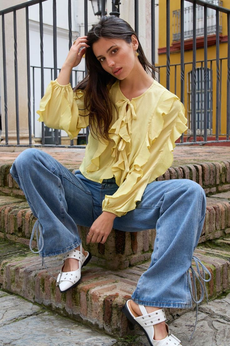 Blouse met ruffels