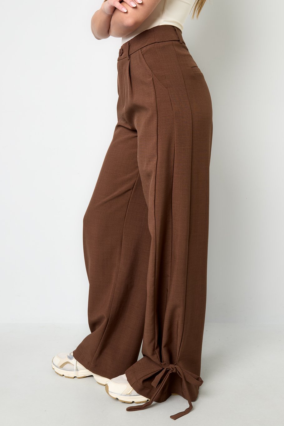 Broek met strikjes