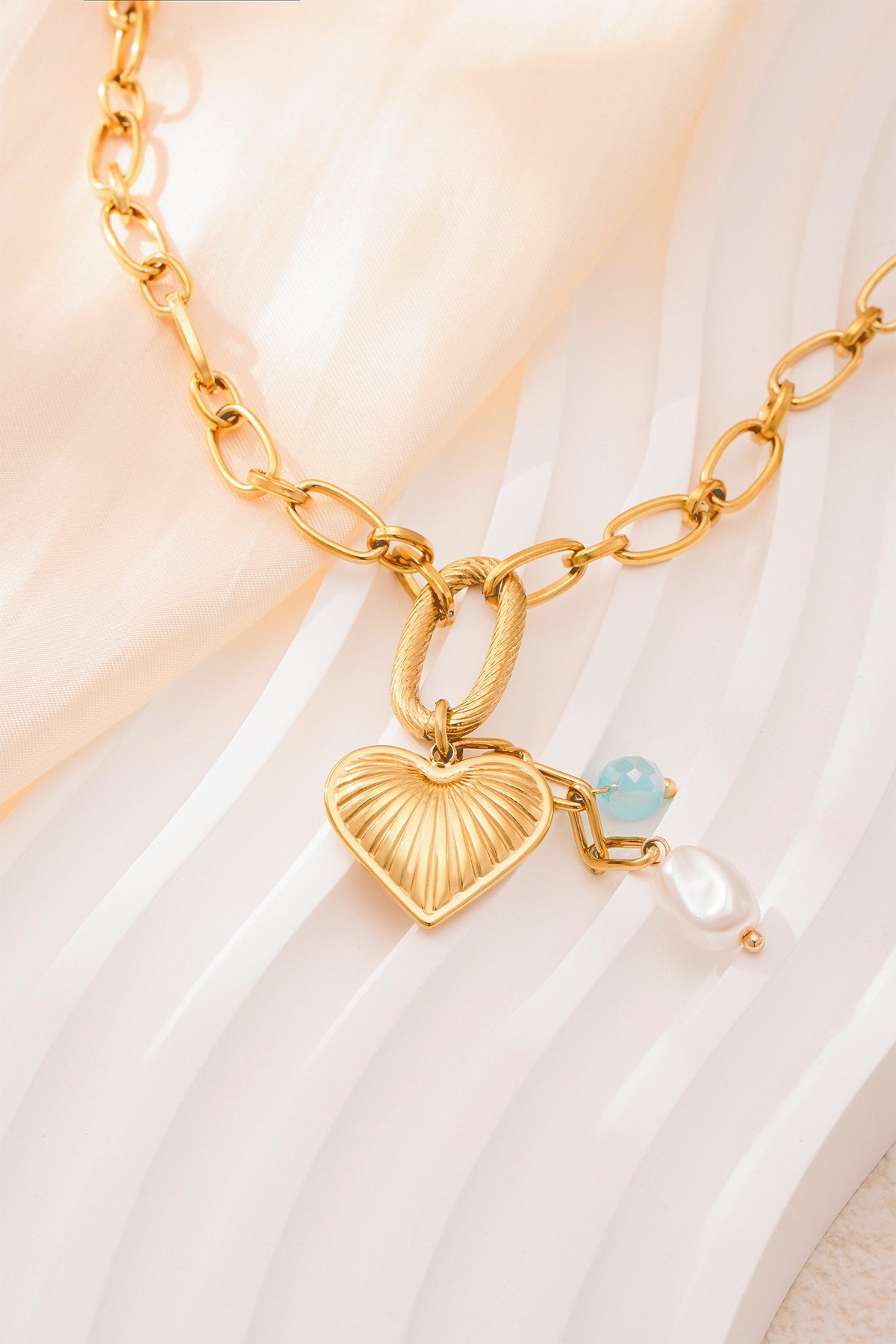 heart glow ketting