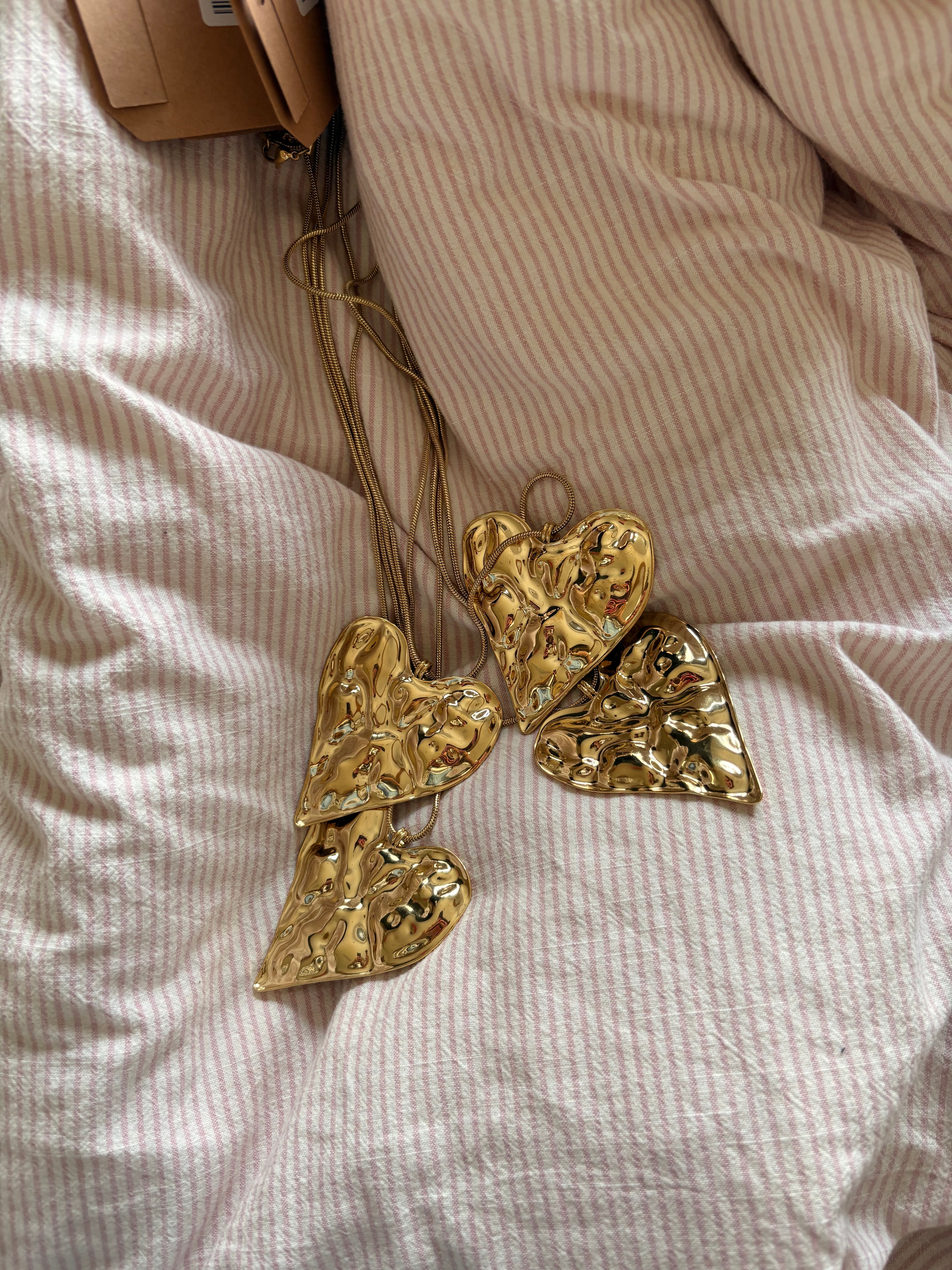 GOLDEN HEART NECKLACE LONG