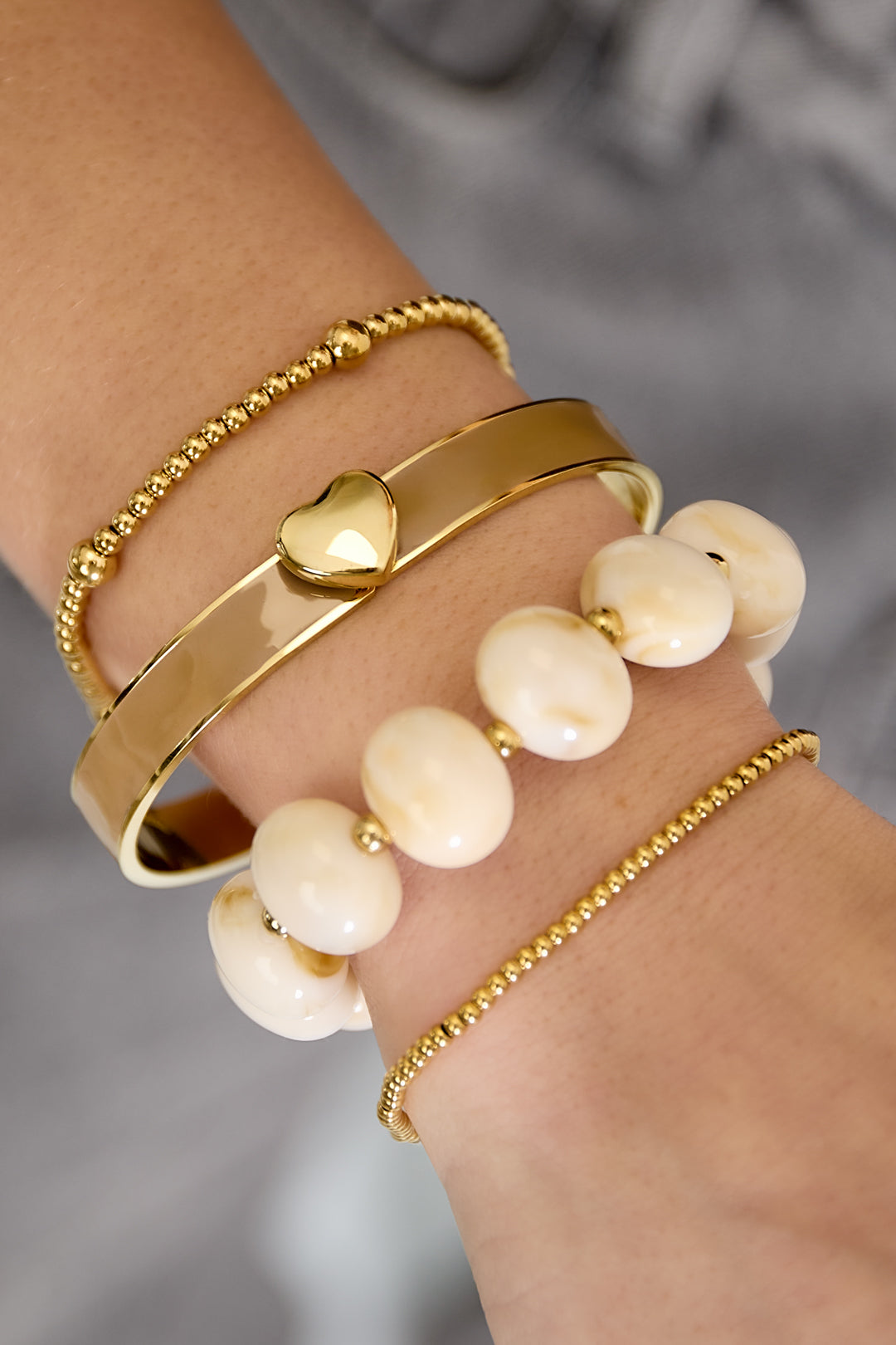 Kleurrijke hartvormige armbanden van roestvrij staal - 0,9 cm