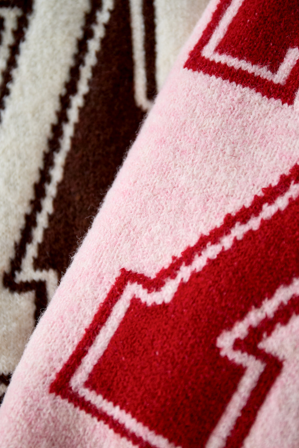 Gebreide Polyestervezel Vrouwen V-hals Trui Sportief Contrasterende Strepen