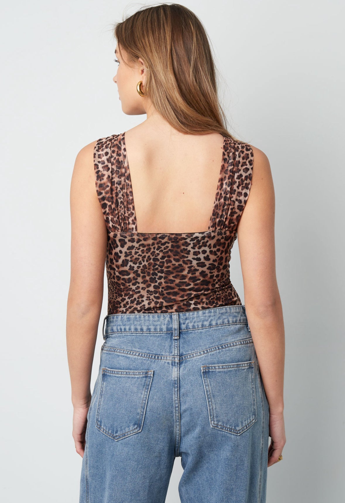 Leopard lover body