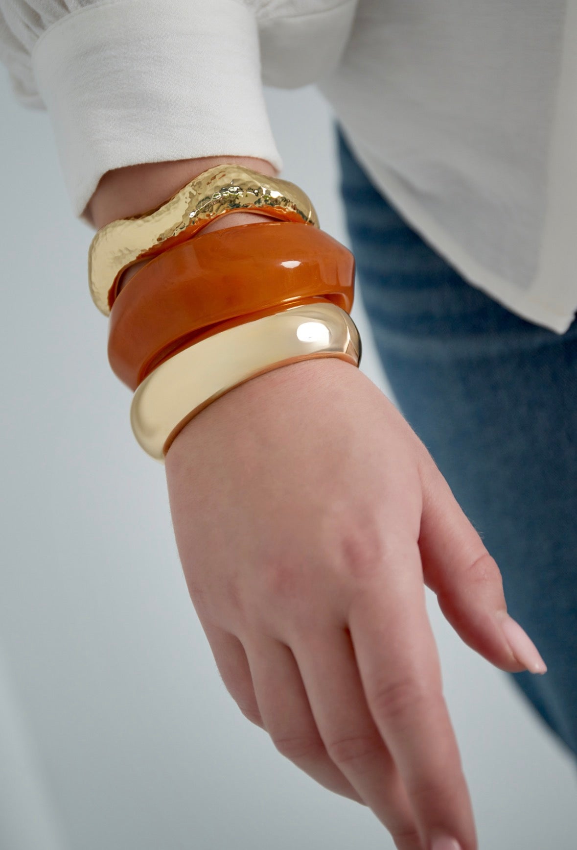 Gouden gebogen armband (PRE-ORDER)