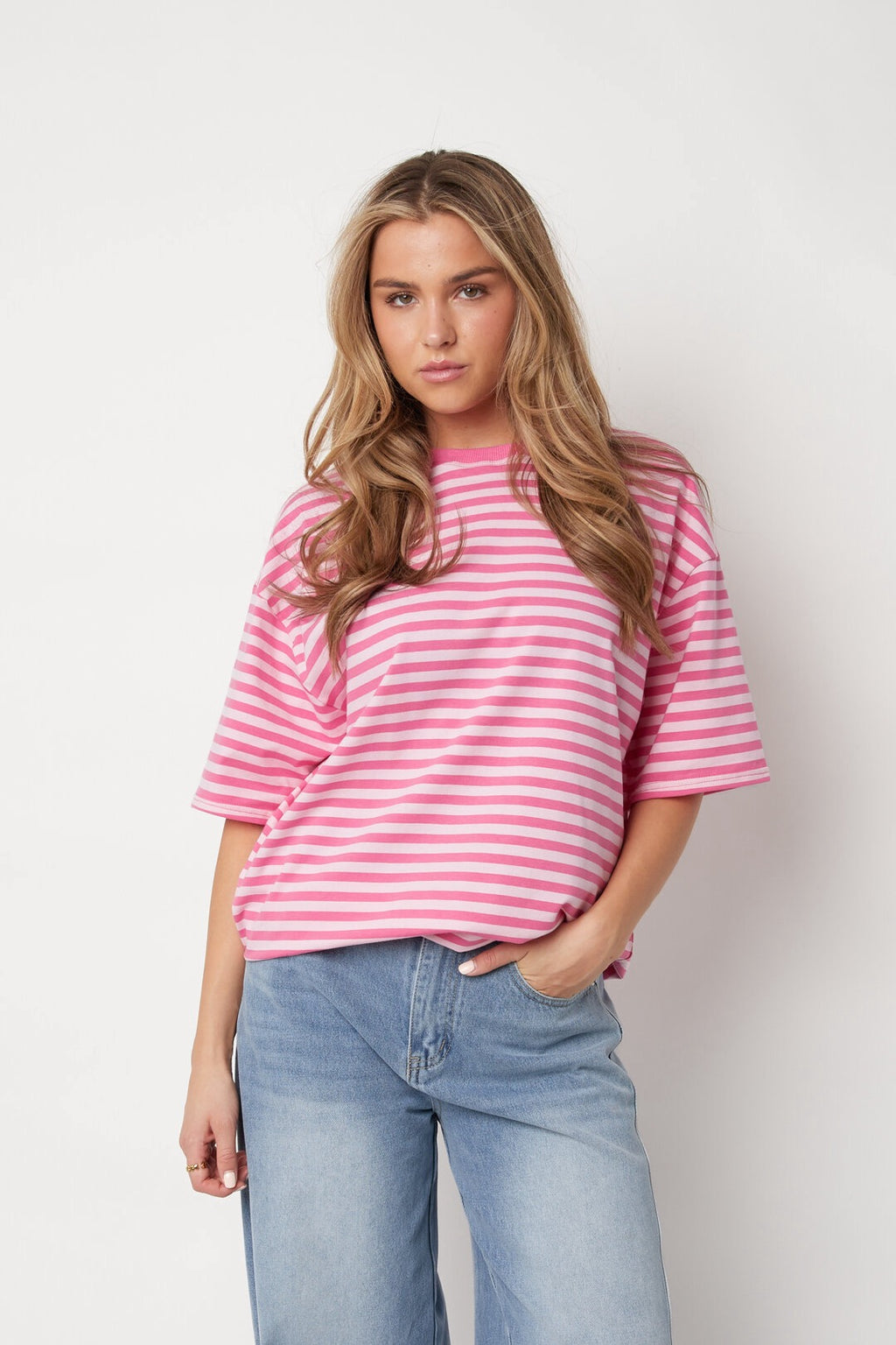 Kleurrijke gestreepte t-shirt