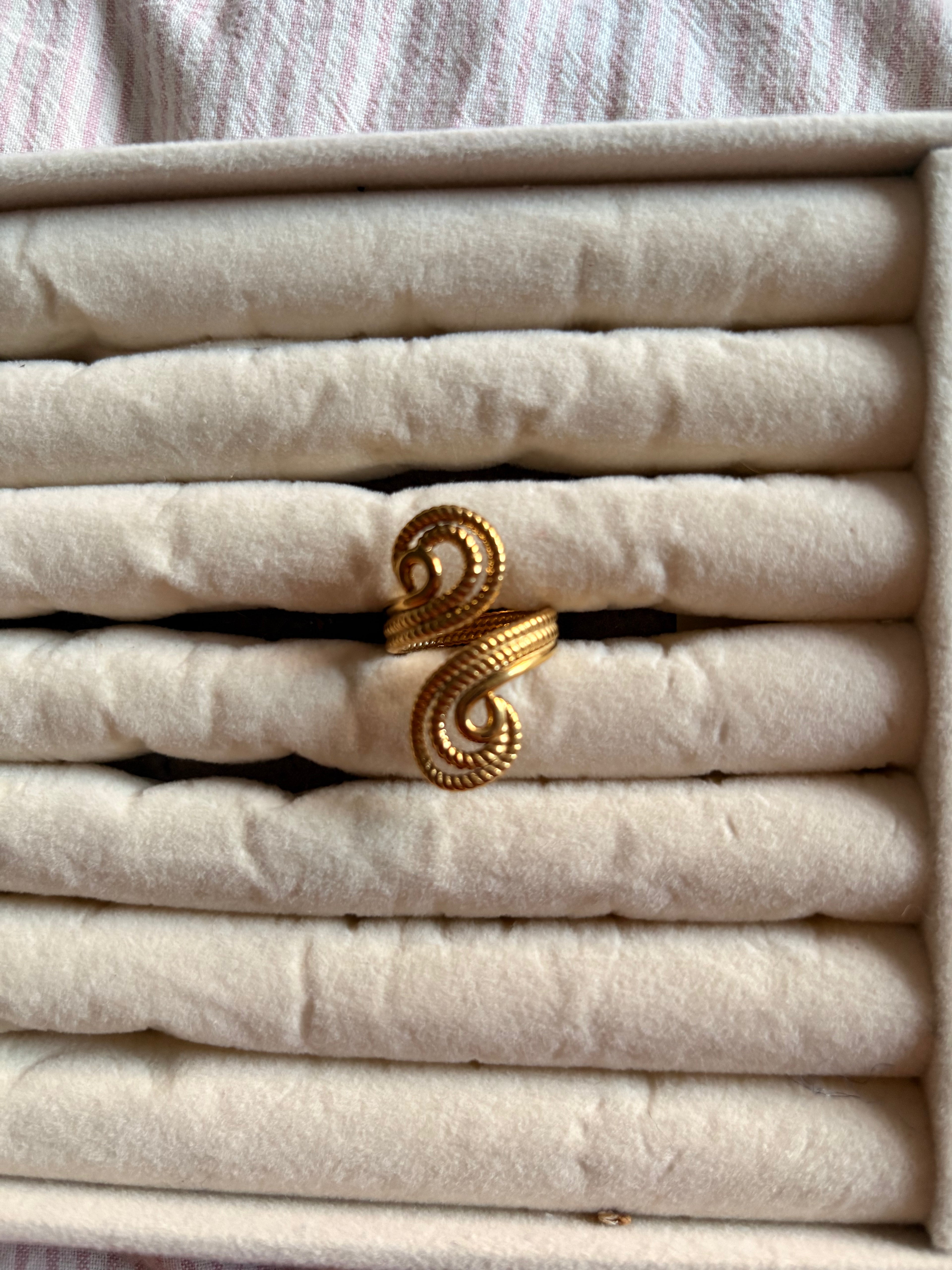Ring