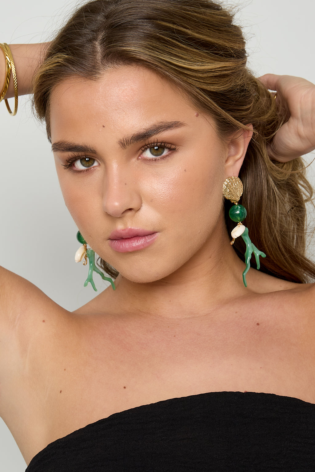 Oorbellen met koraal en zee hangers